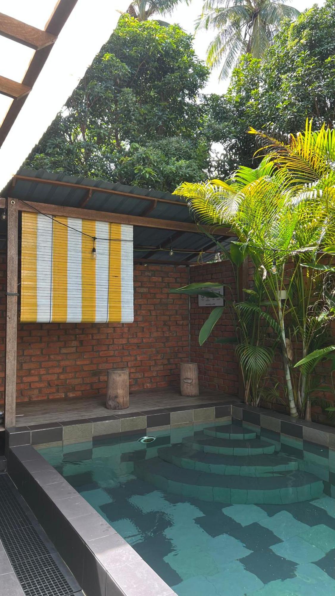 Kutum'S Wooden House - Private Pool, Breakfast & Cafe Villa Langkawi ภายนอก รูปภาพ